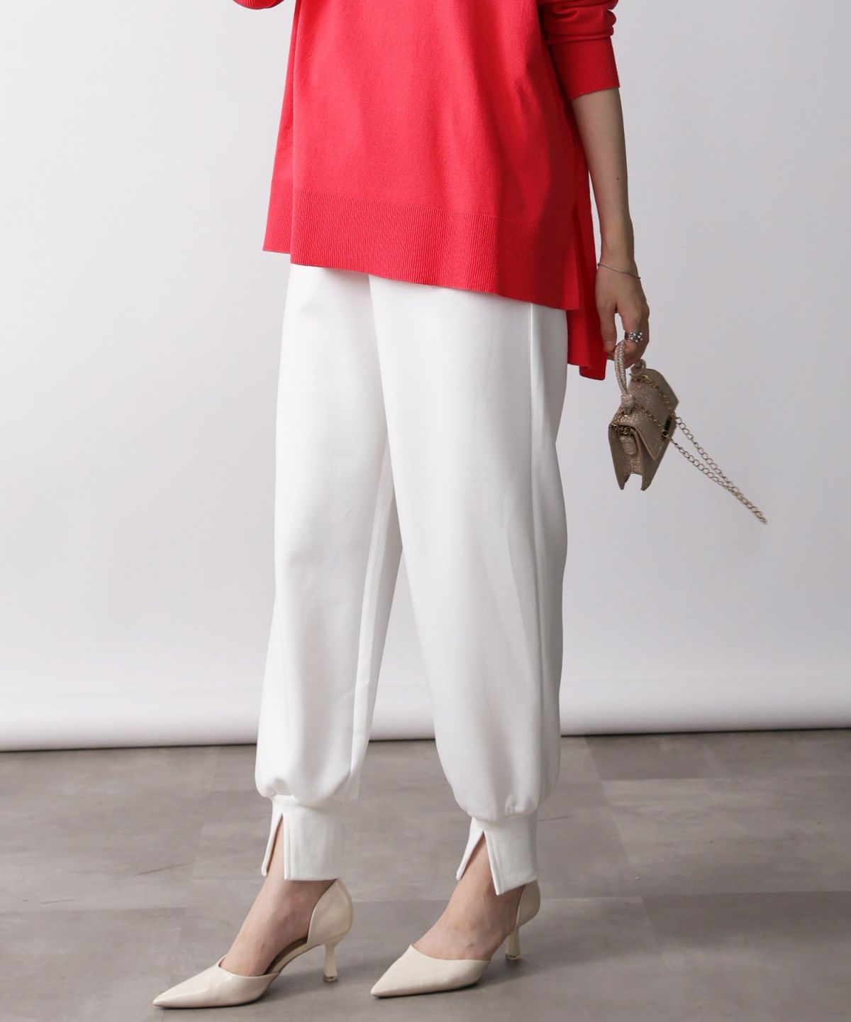 model：H171　着用サイズ：M　オフホワイト