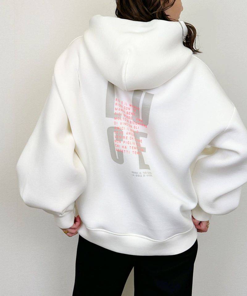 model：H164　着用サイズ：M　オフホワイト