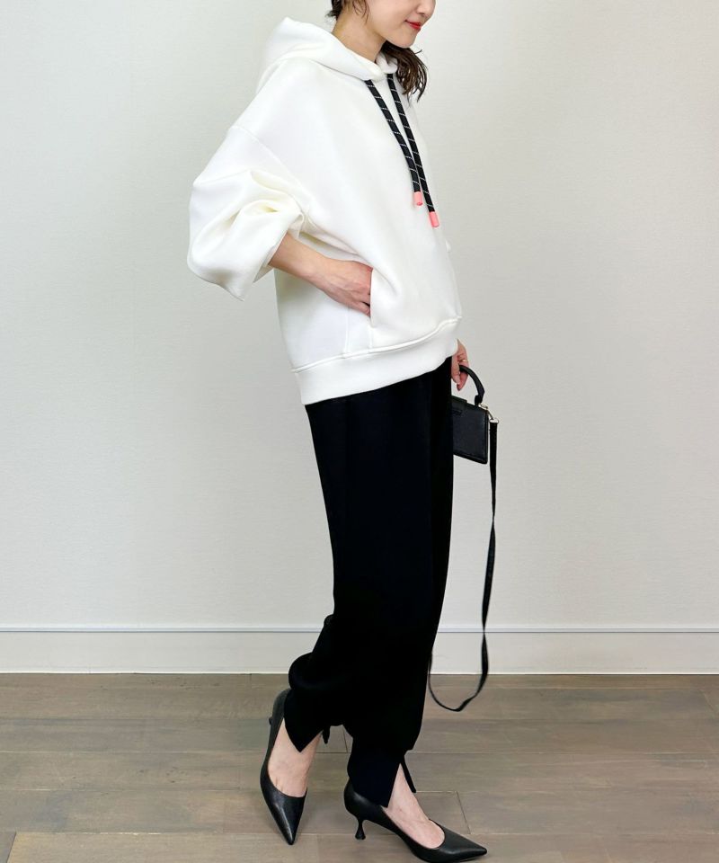 model：H164　着用サイズ：M　オフホワイト