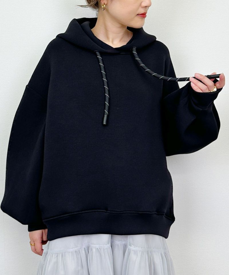 model：H164　着用サイズ：M　ブラック