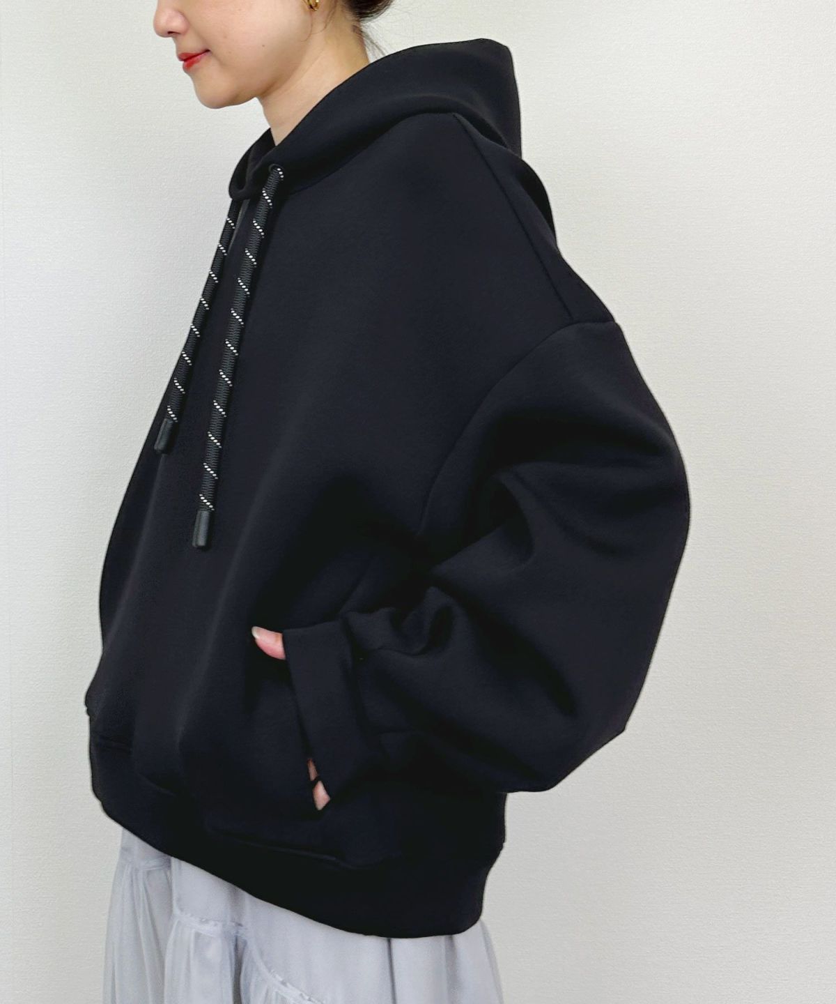 model：H164　着用サイズ：M　ブラック