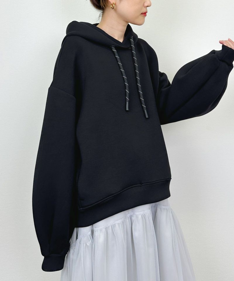 model：H164　着用サイズ：M　ブラック