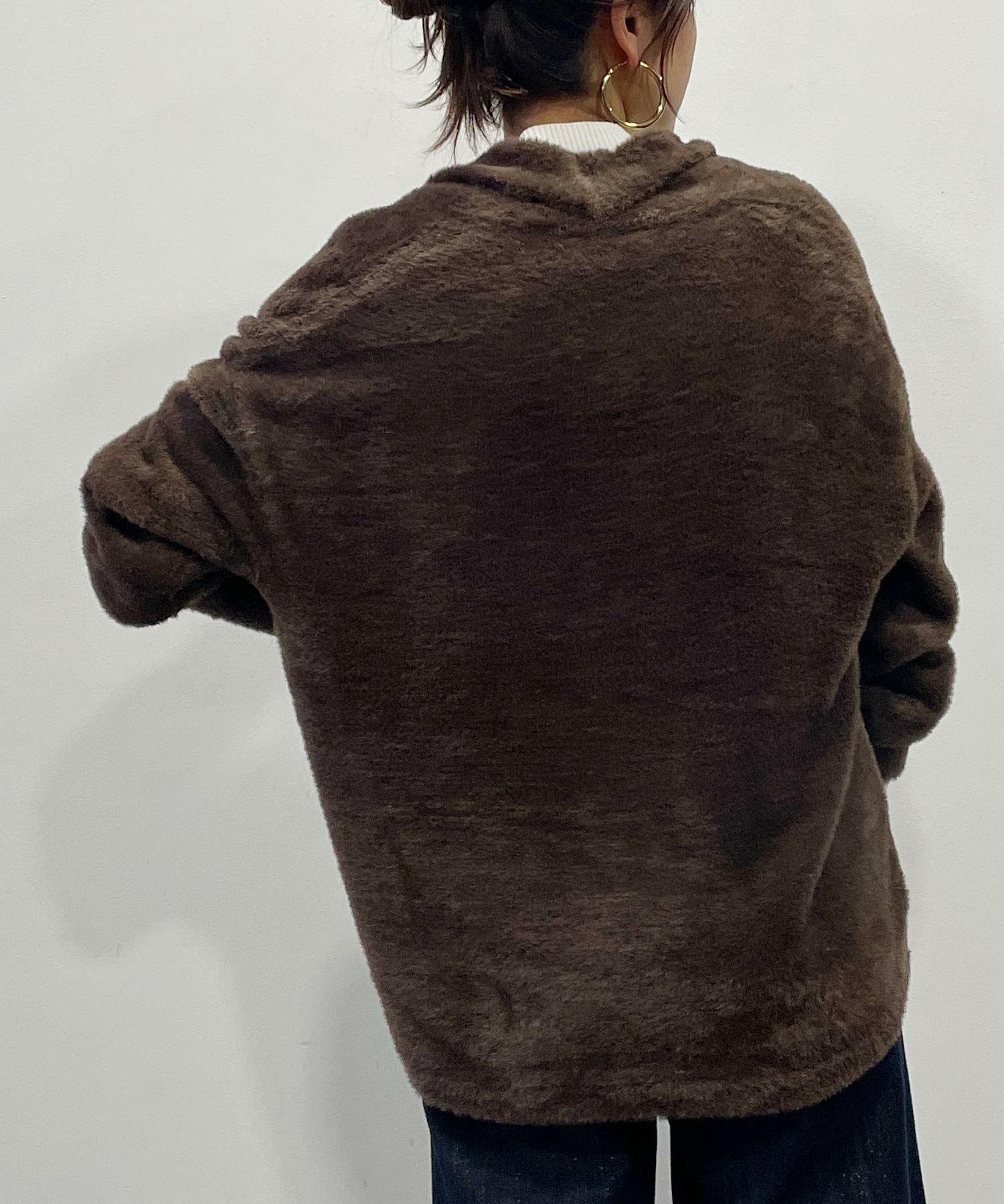 model：H164　着用サイズ：M　ブラック