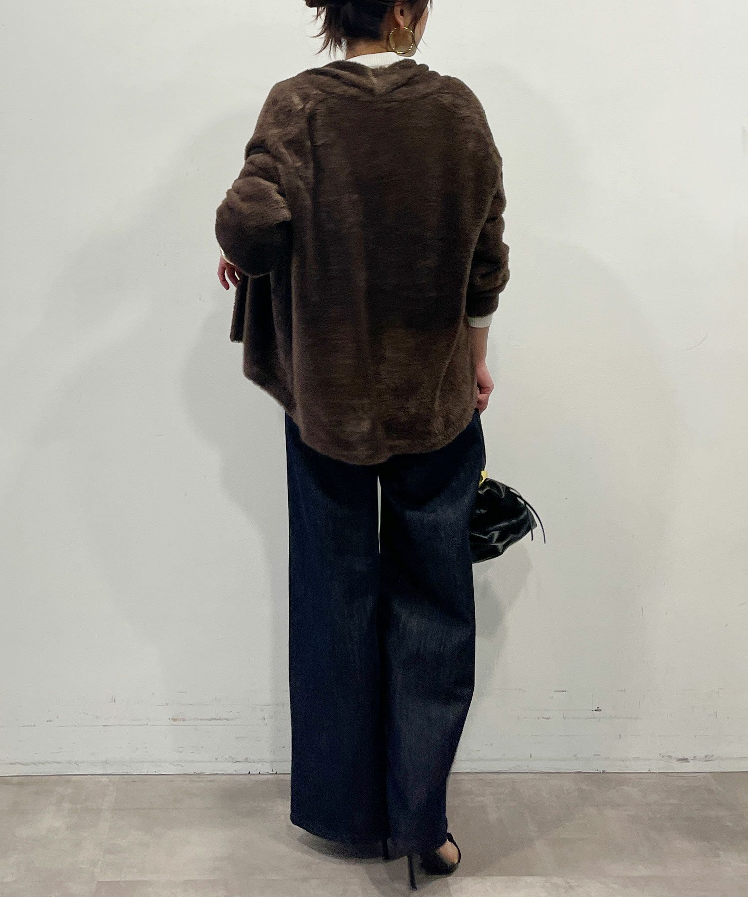 model：H164　着用サイズ：M　ブラウン
