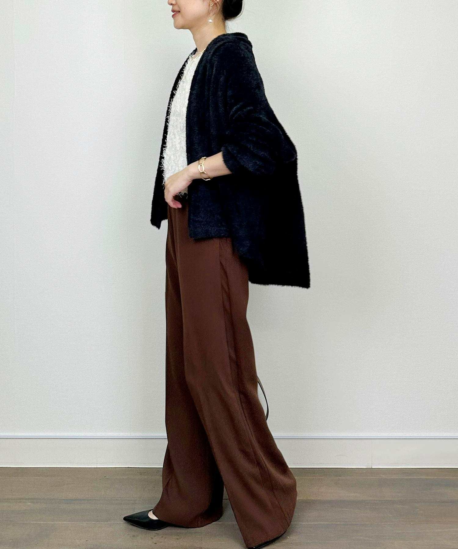 model：H164　着用サイズ：M　モカ