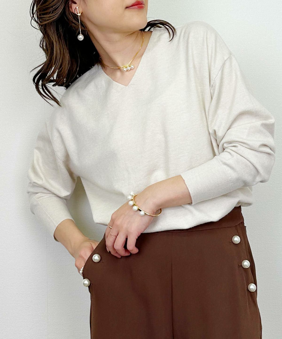 model：H164　着用サイズ：M　アイボリー