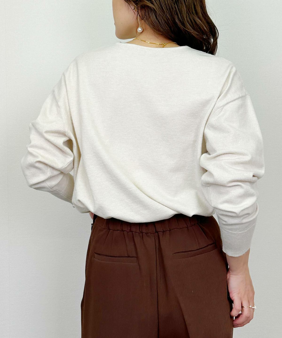 model：H164　着用サイズ：M　アイボリー