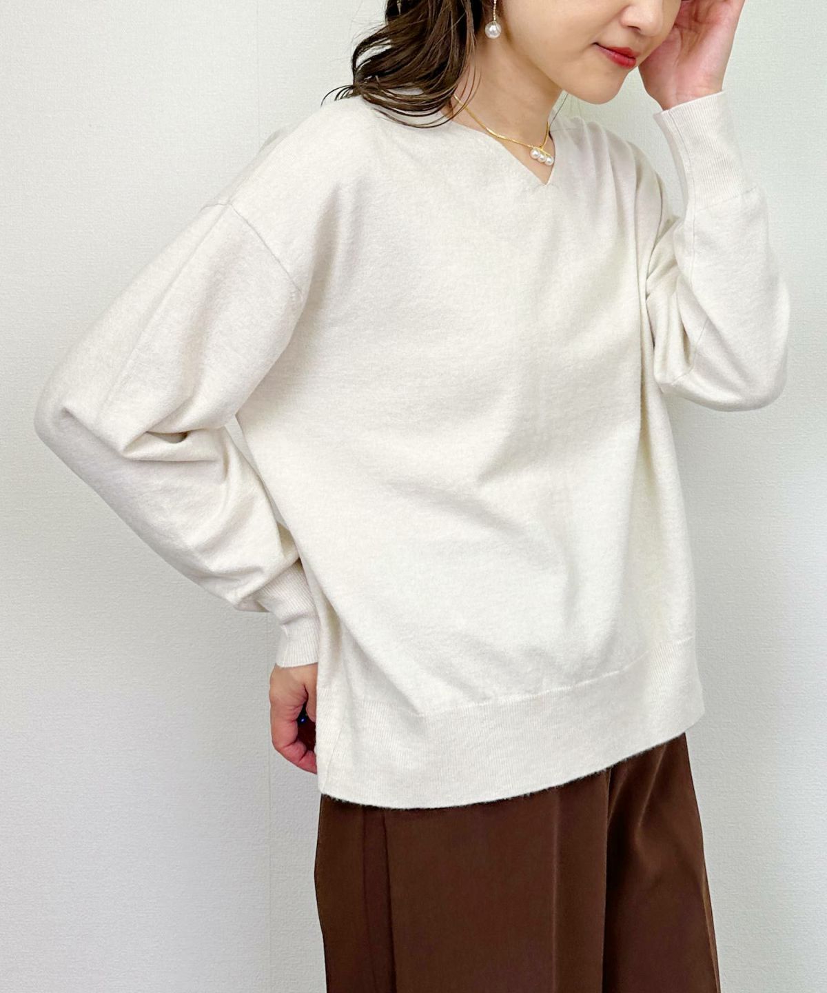 model：H164　着用サイズ：M　アイボリー