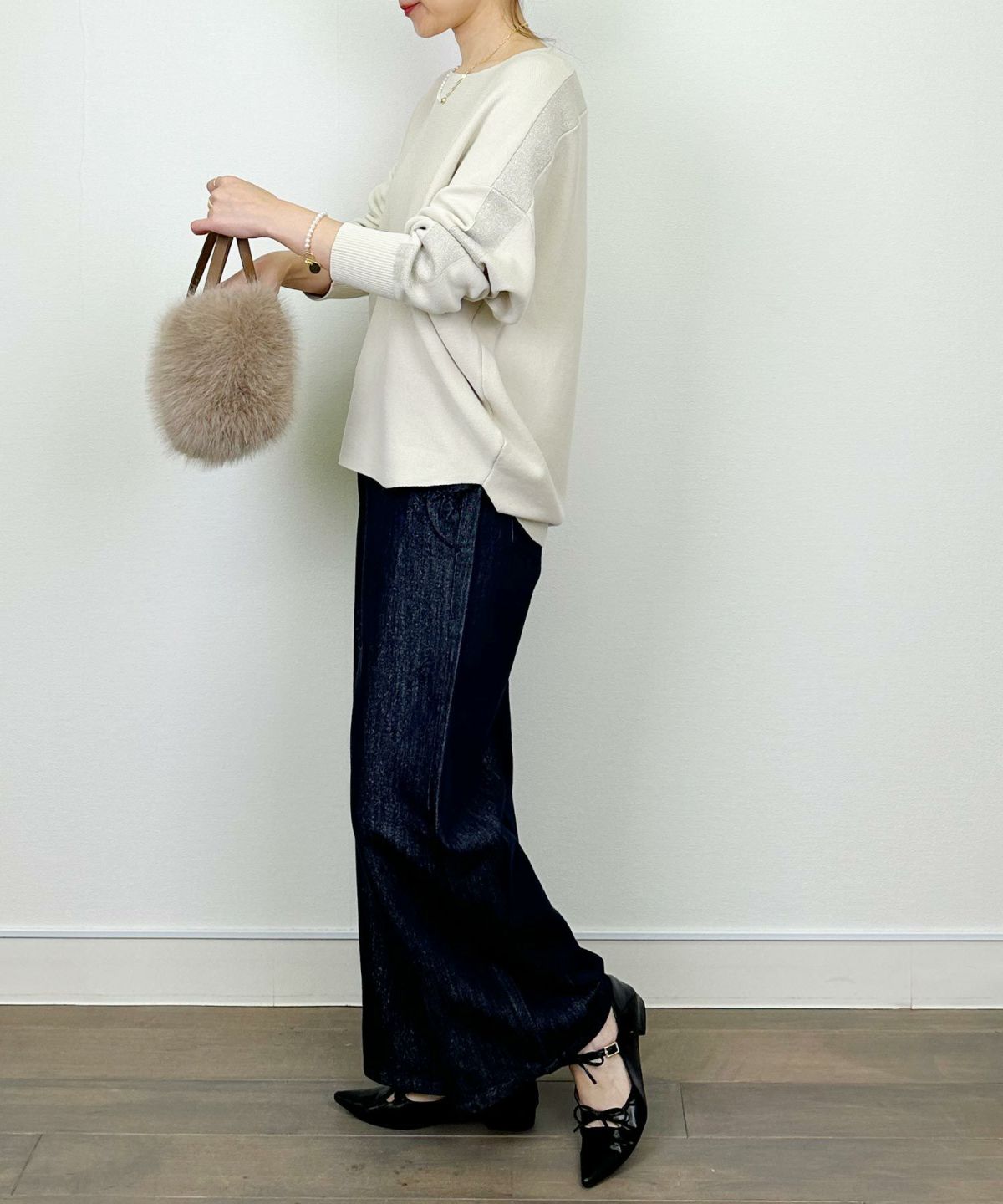 model：H164　着用サイズ：M　アイボリー