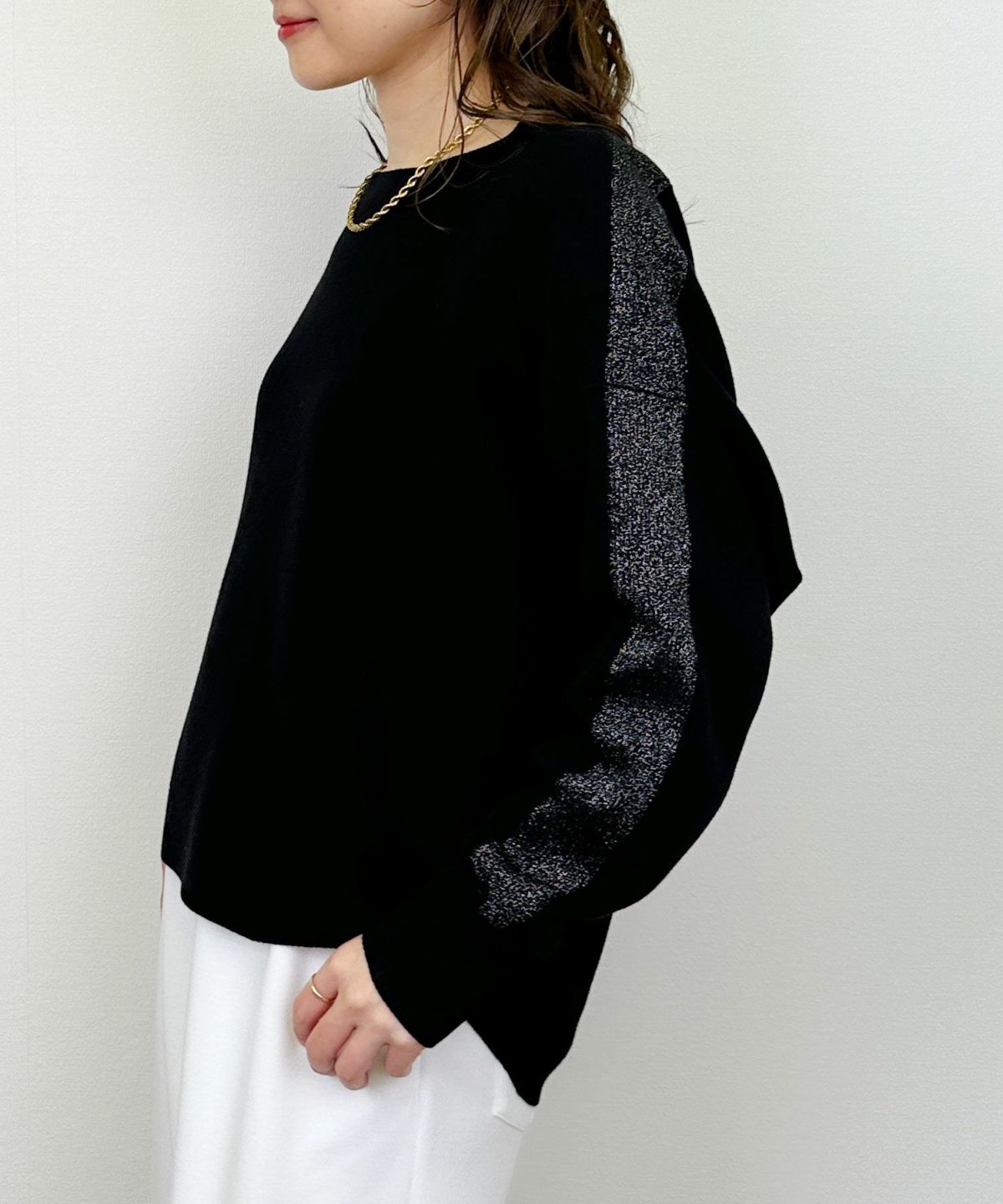 model：H164　着用サイズ：M　ブラック