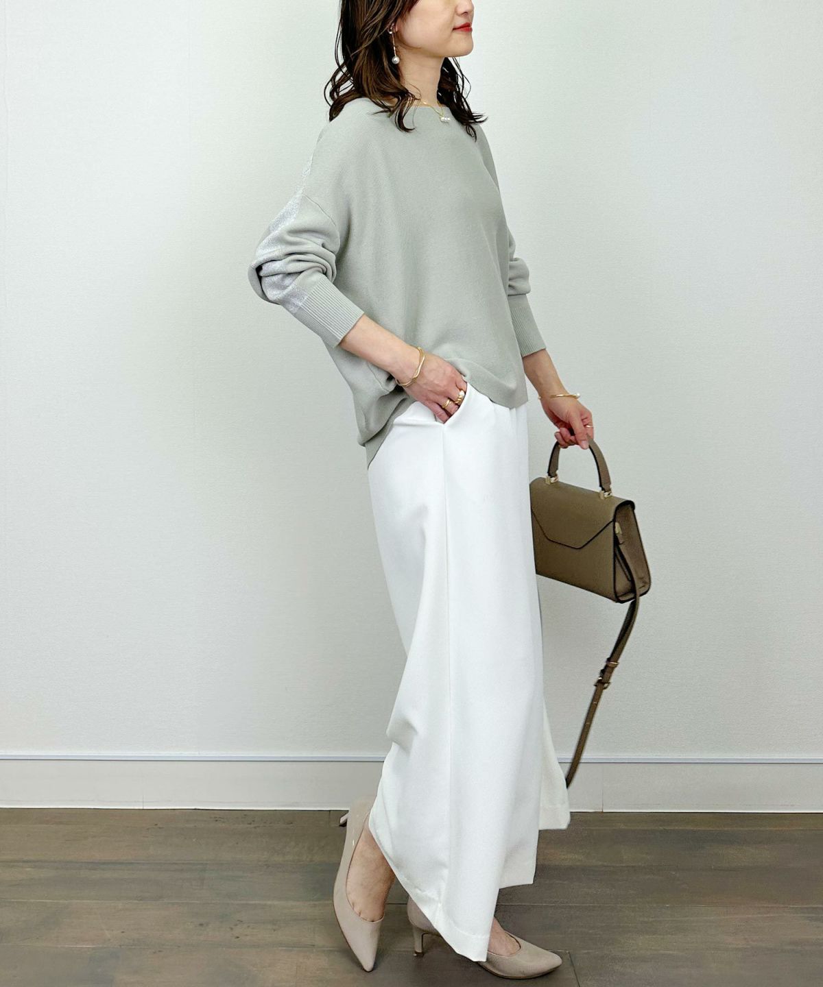 model：H164　着用サイズ：M　ライトグレー