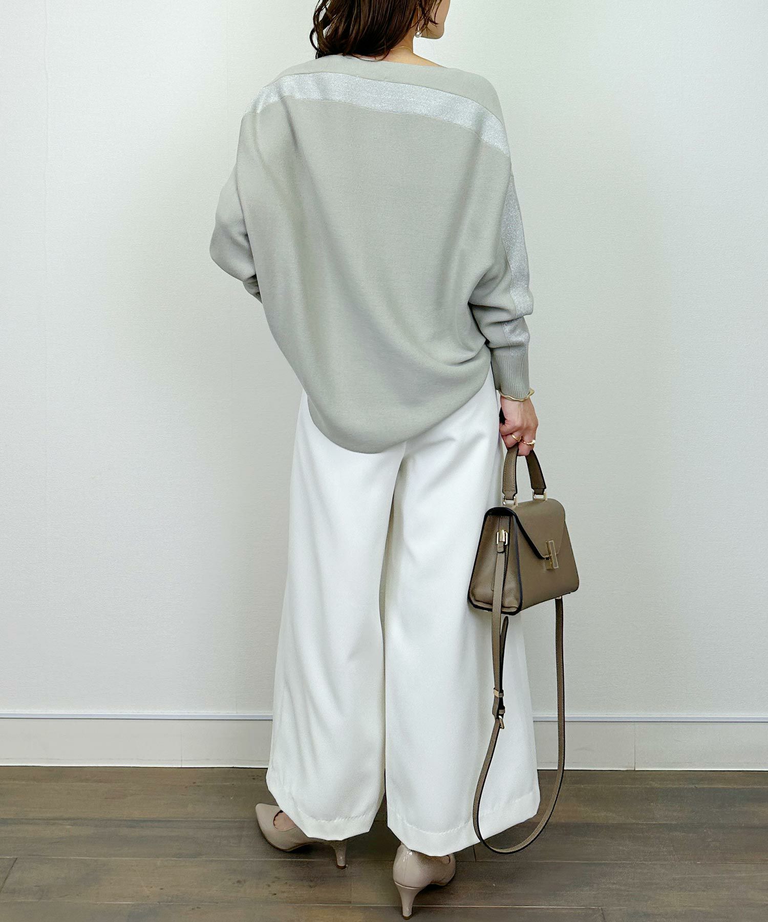 model：H164　着用サイズ：M　ライトグレー