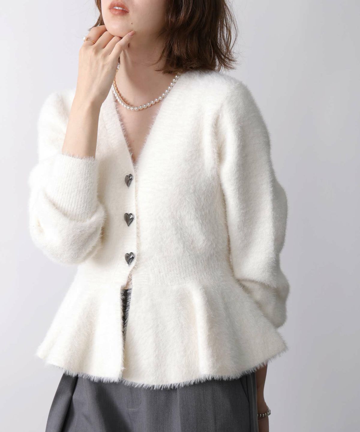 model：H171　着用サイズ：M　オフホワイト