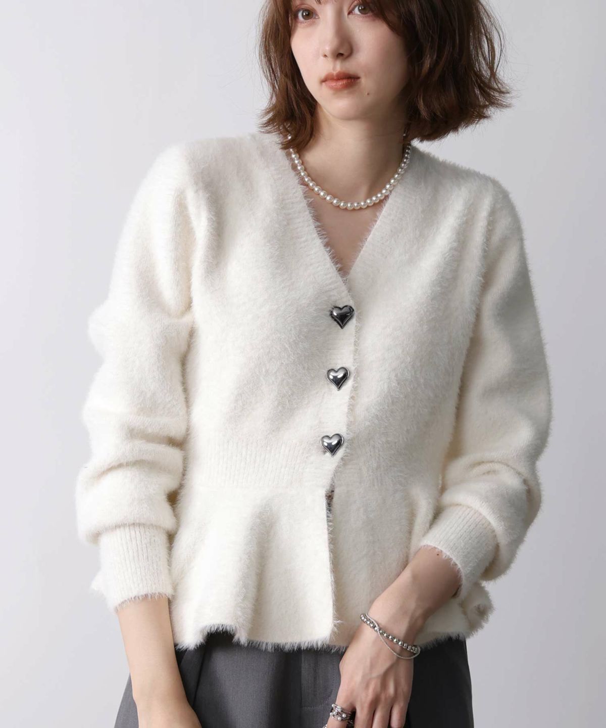 model：H171　着用サイズ：M　オフホワイト