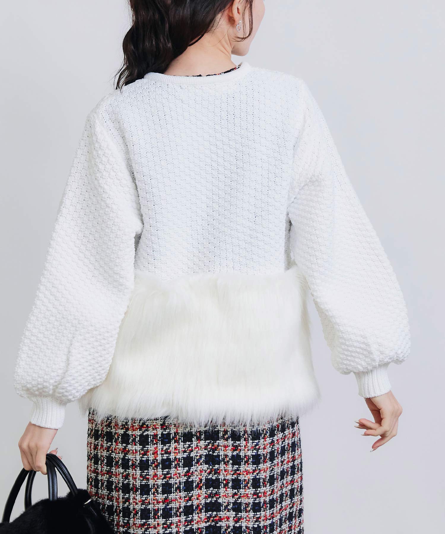model：H155　着用サイズ：M　オフホワイト