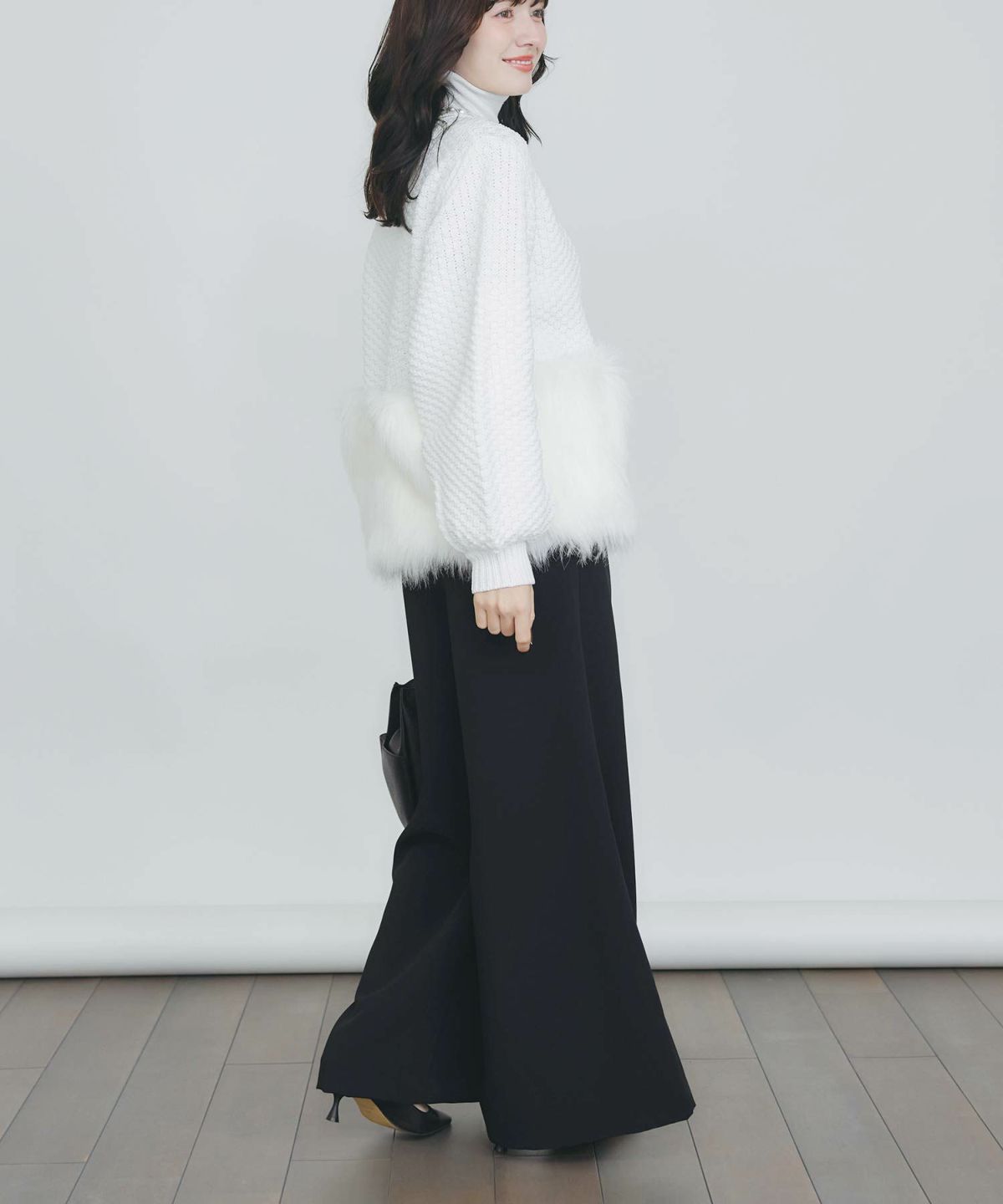 model：H155　着用サイズ：M　オフホワイト