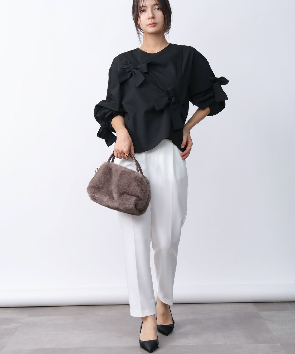 model：H160　着用サイズ：M　ブラック