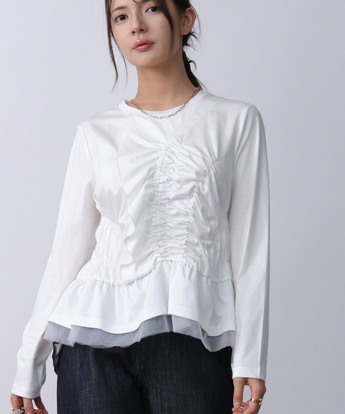 model：H160　着用サイズ：M　オフホワイト