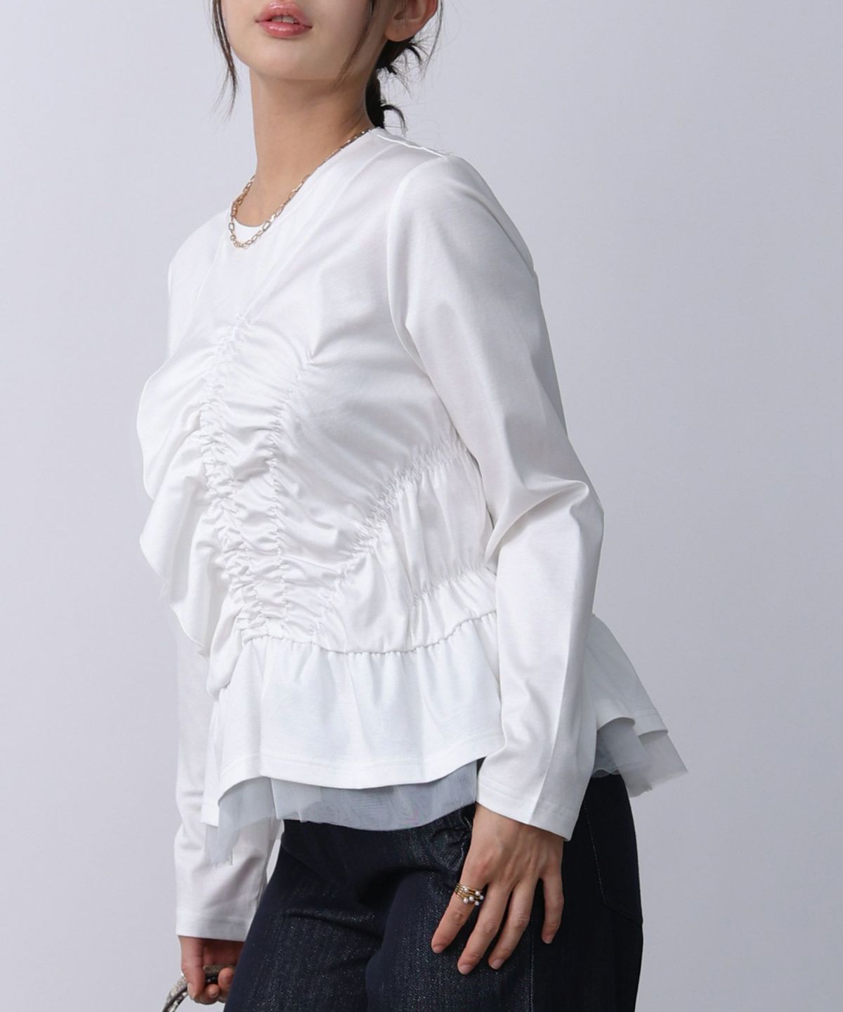 model：H160　着用サイズ：M　オフホワイト