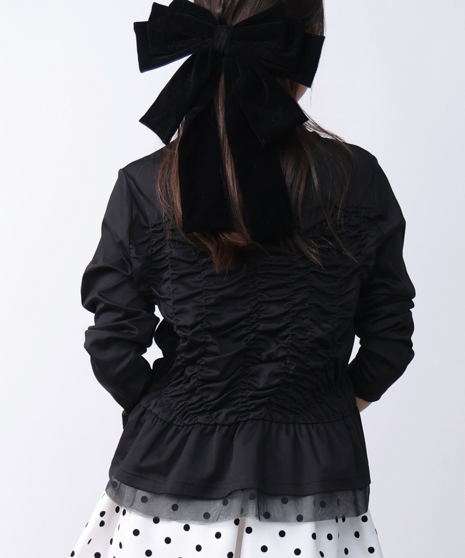 model：H160　着用サイズ：M　ブラック