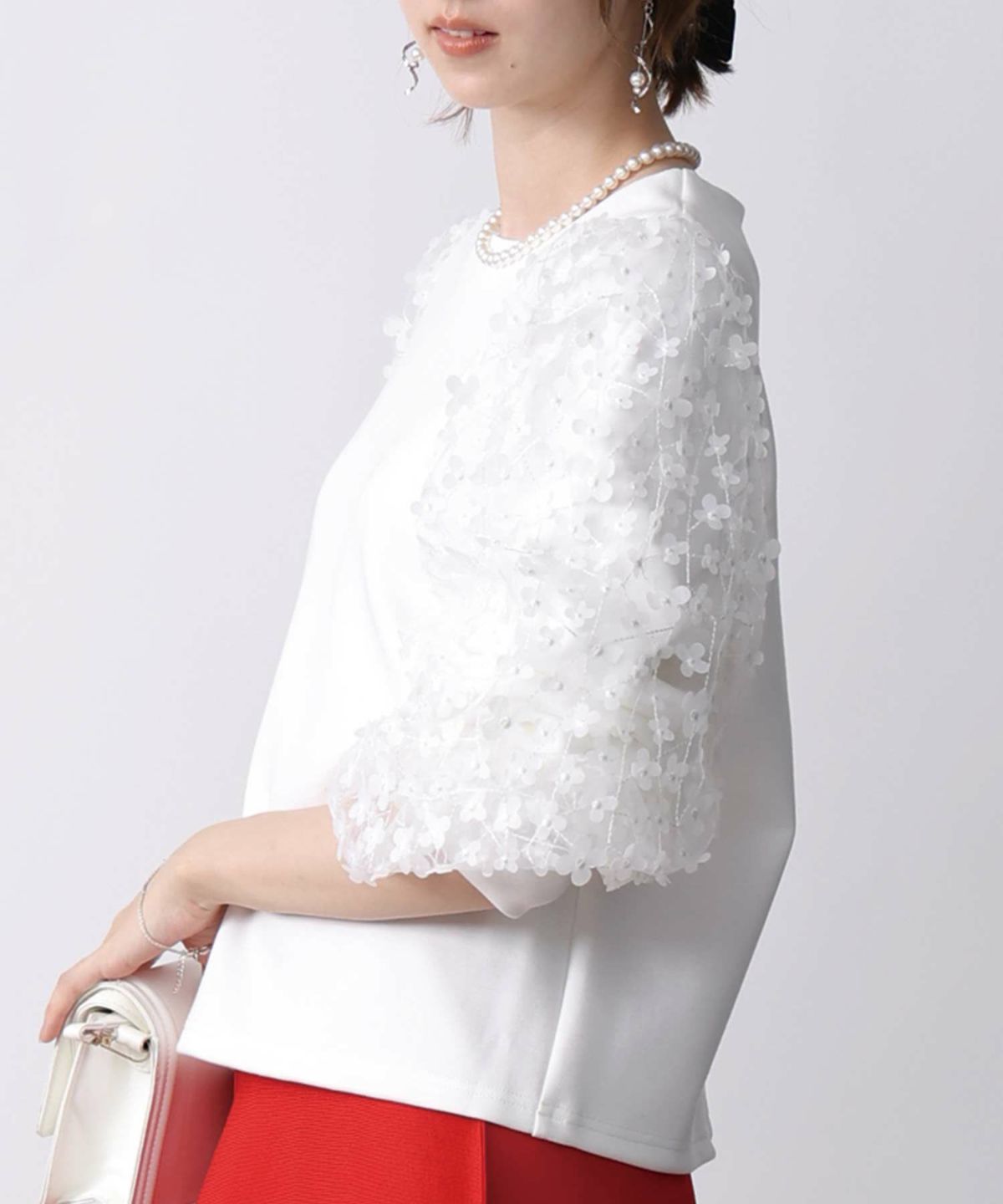 model：H171　着用サイズ：M　オフホワイト