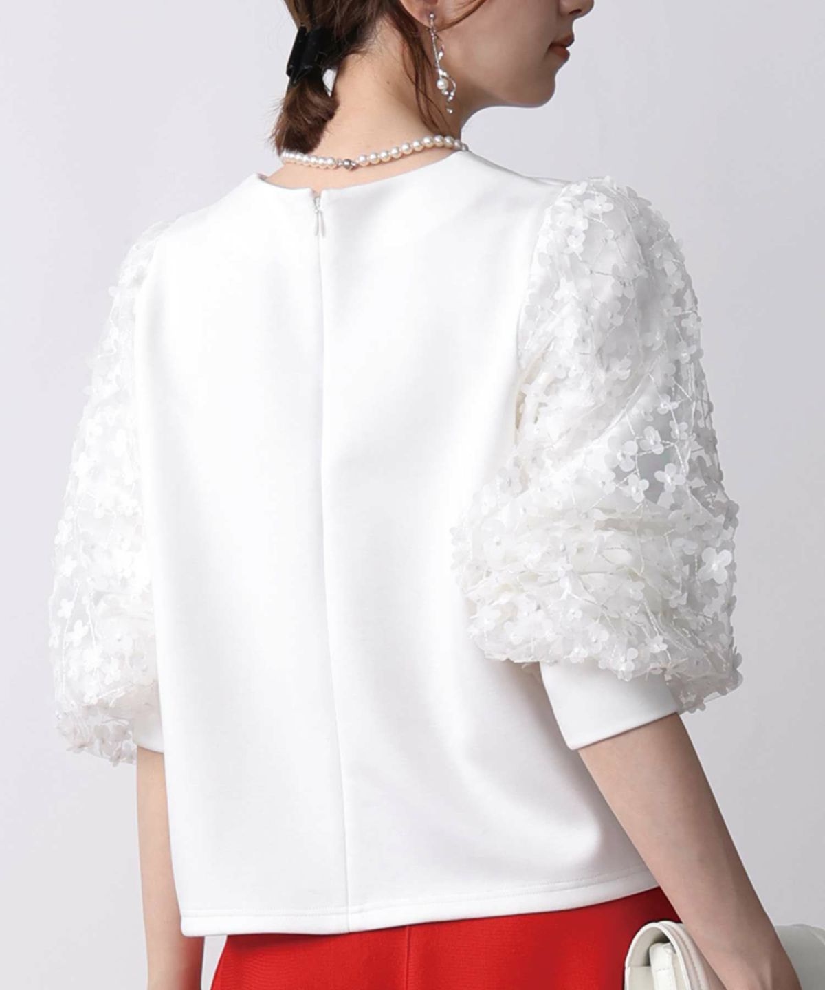 model：H171　着用サイズ：M　オフホワイト