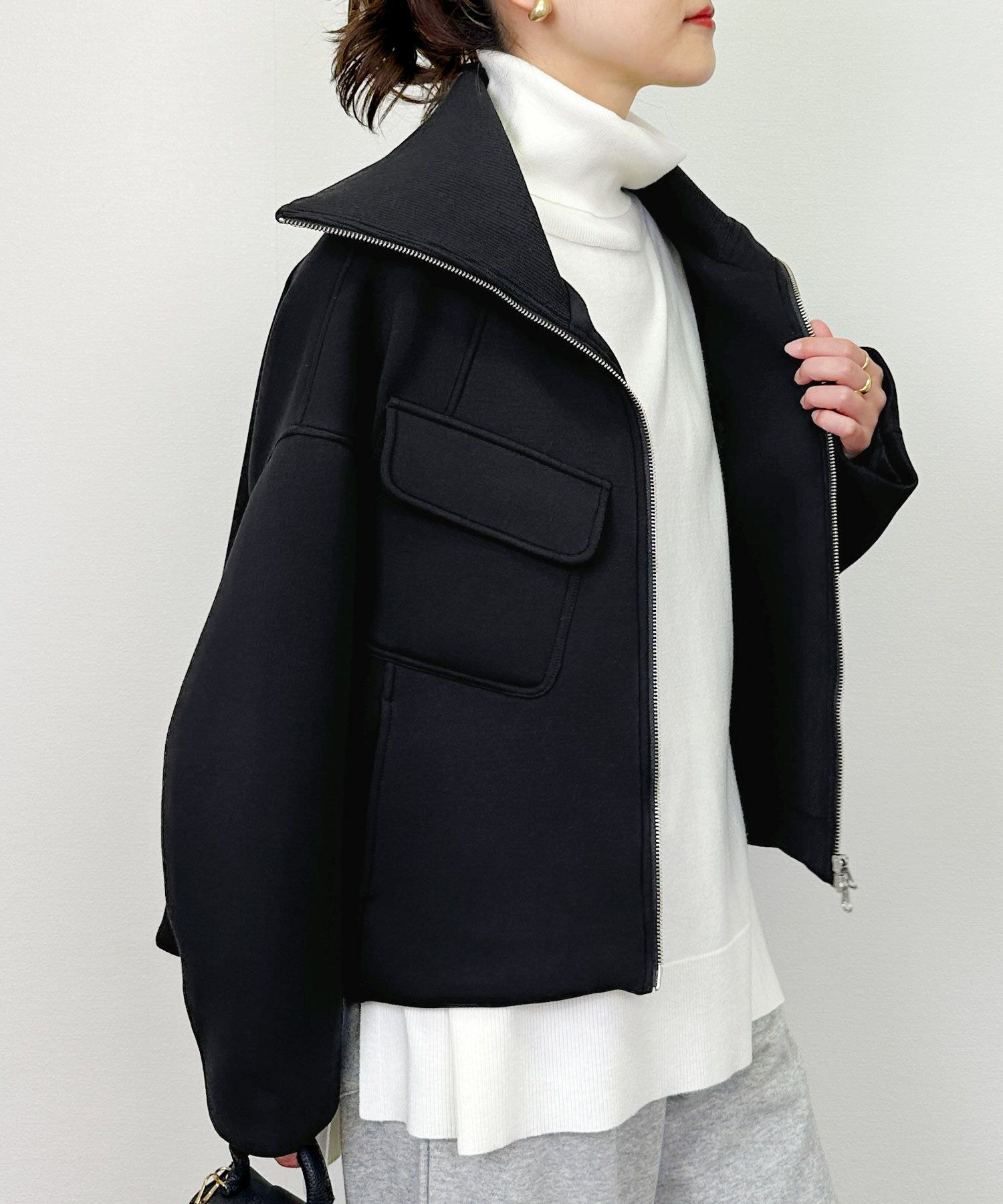 model：H164　着用サイズ：M　ブラック