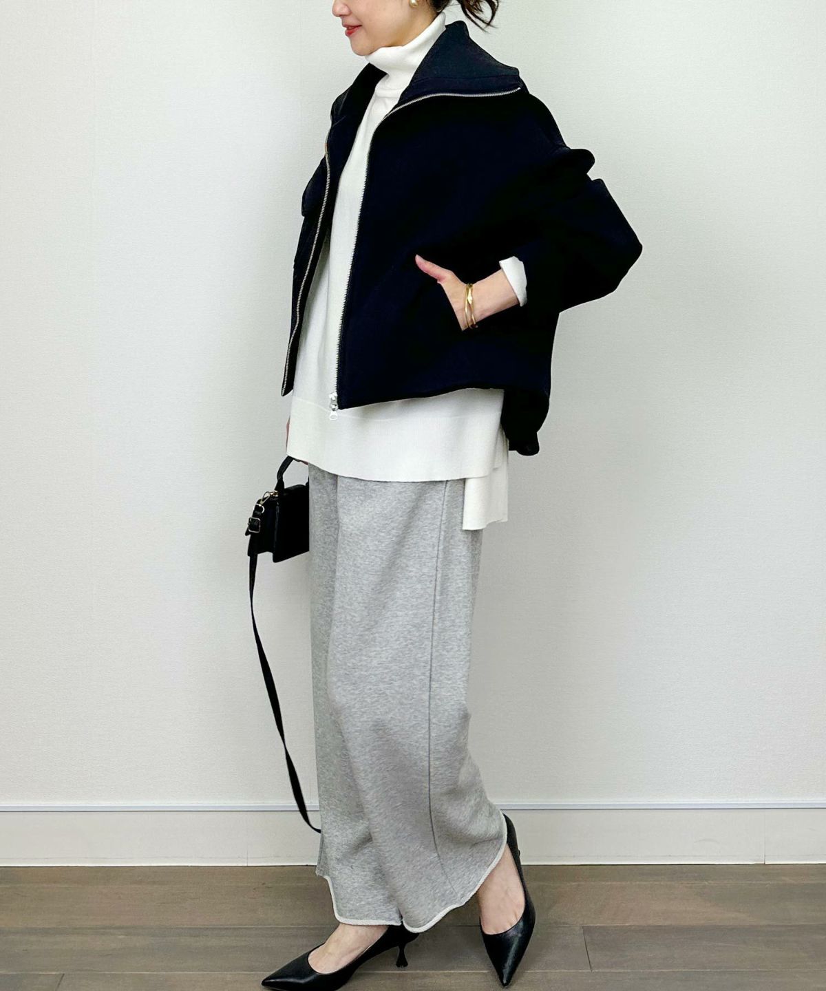 model：H164　着用サイズ：M　ブラック