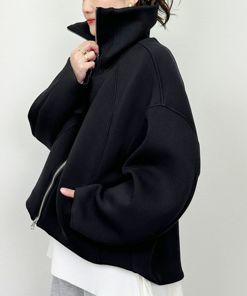 model：H164　着用サイズ：M　ブラック