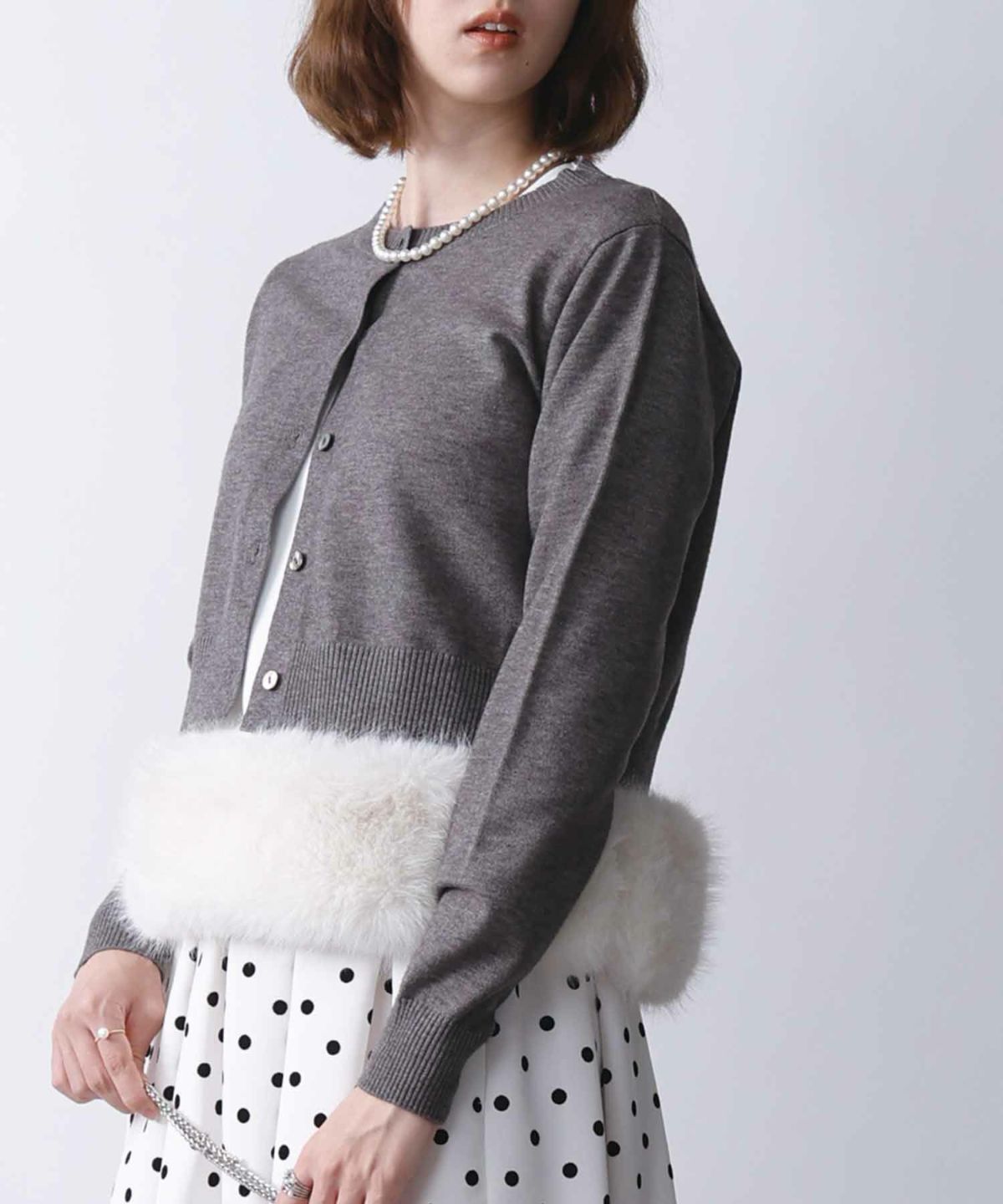 model：H171　着用サイズ：M グレー