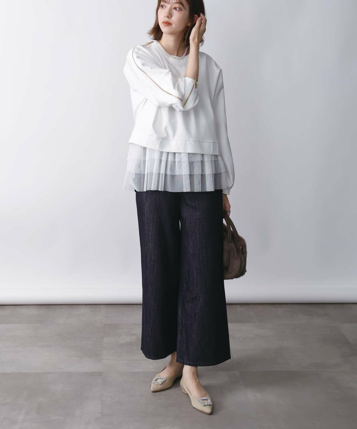 model：H171　着用サイズ：M　オフホワイト