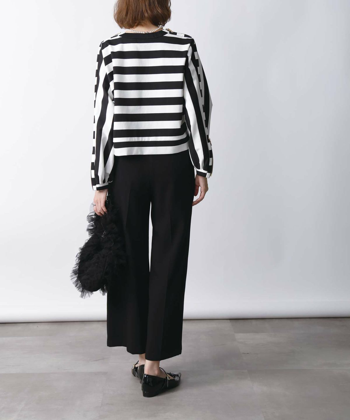 model：H171　着用サイズ：M　ホワイト系その他