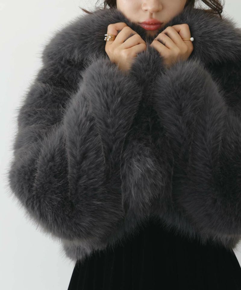 model：H160　着用サイズ：M　グレー