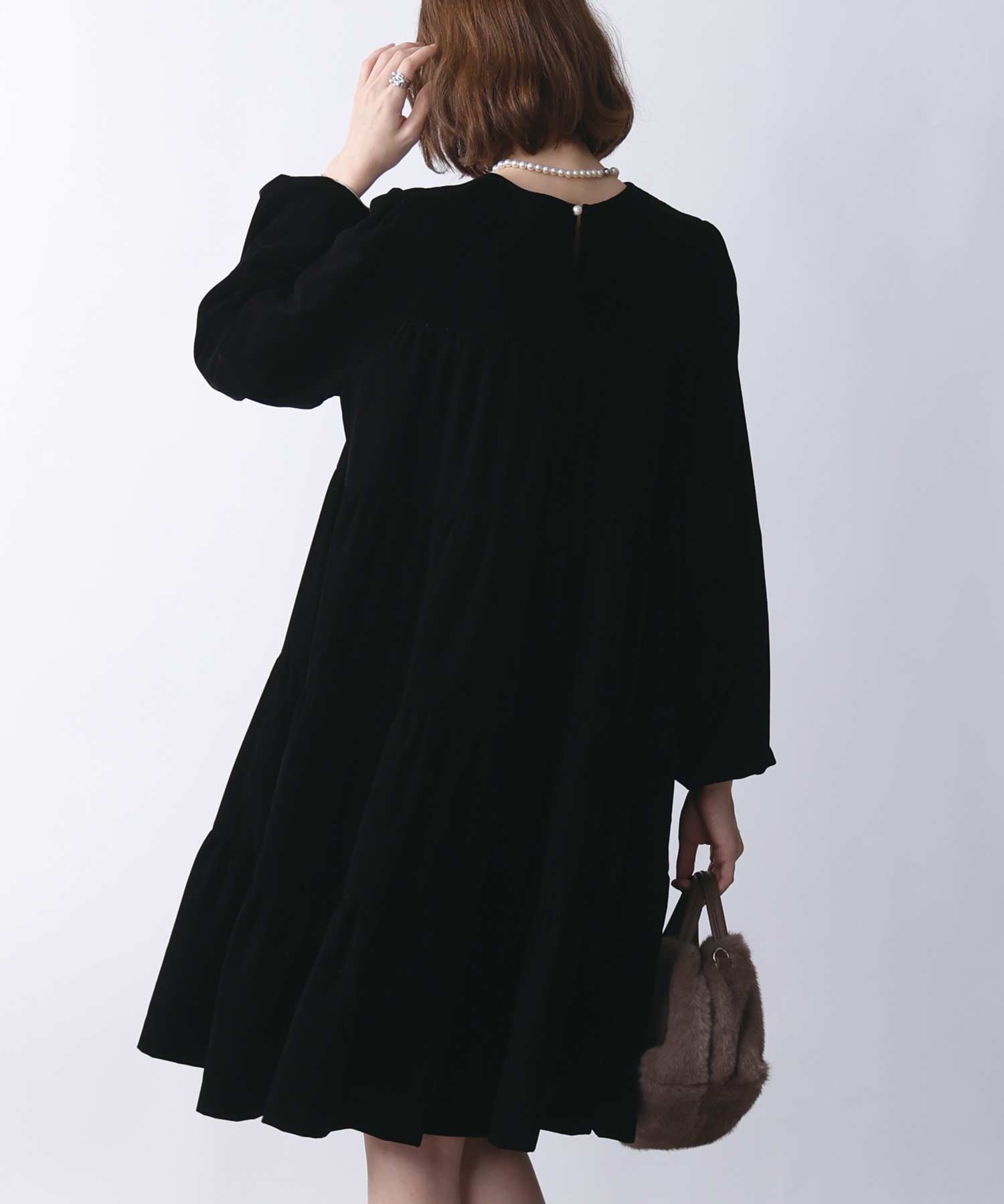model：H171　着用サイズ：M　ブラック