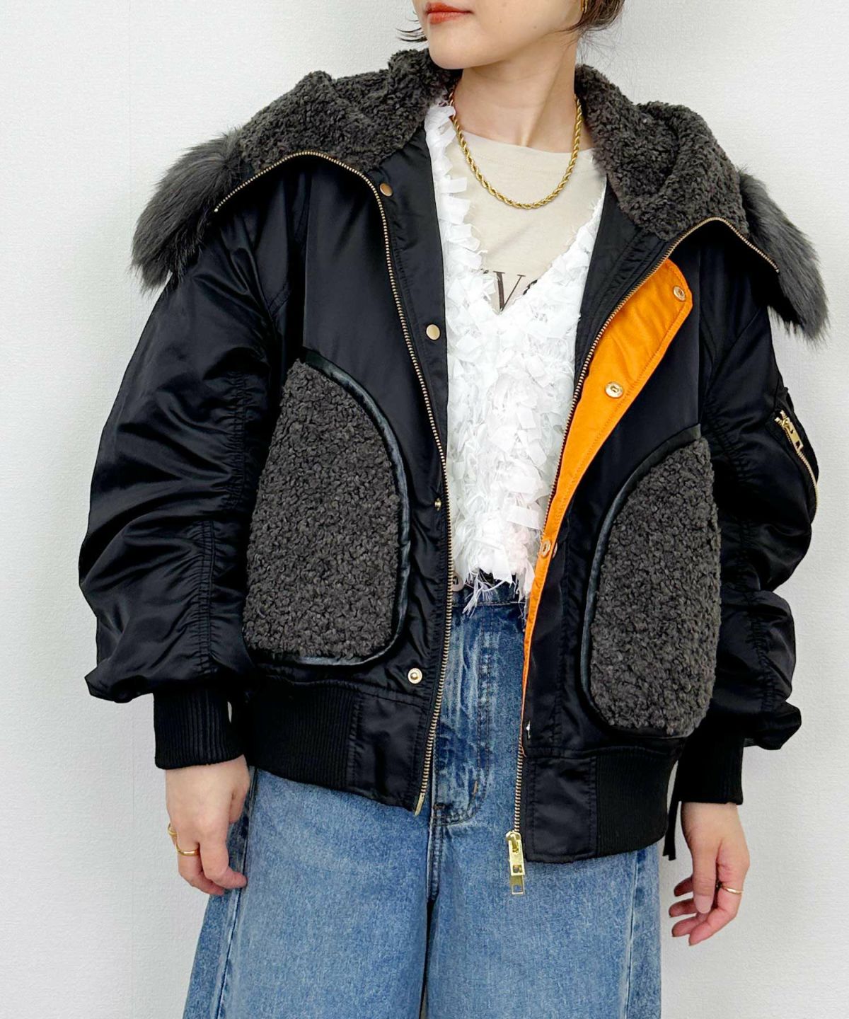 model：H164　着用サイズ：M　ブラック