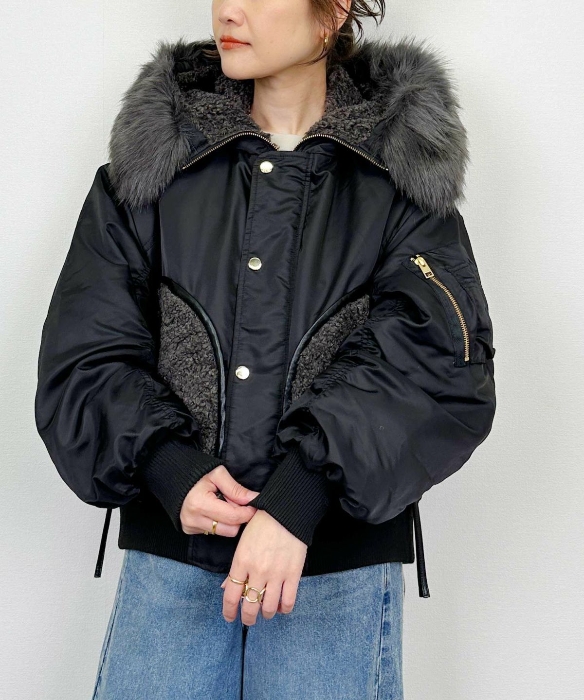 model：H164　着用サイズ：M　ブラック