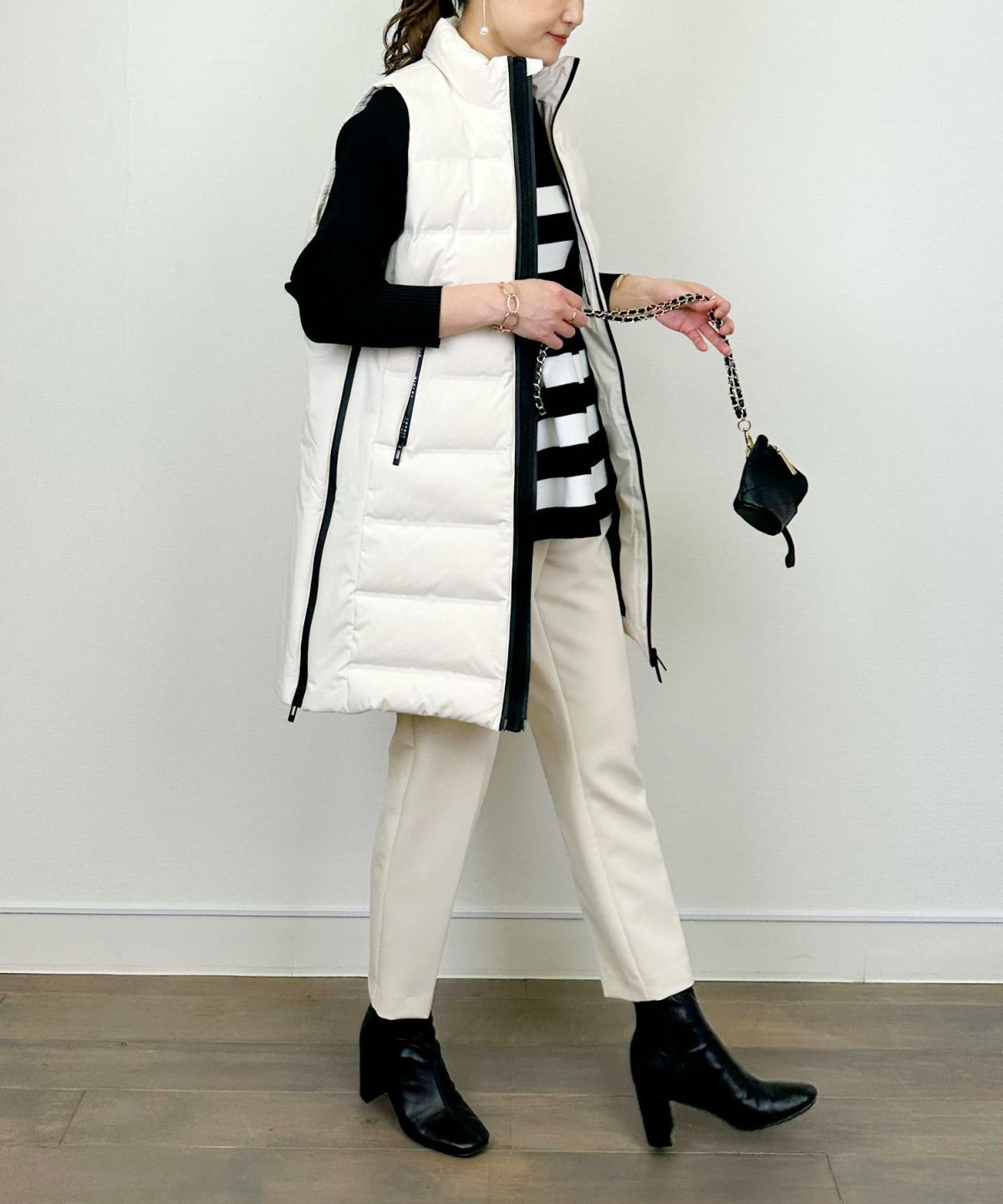 model：H164　着用サイズ：M　オフホワイト