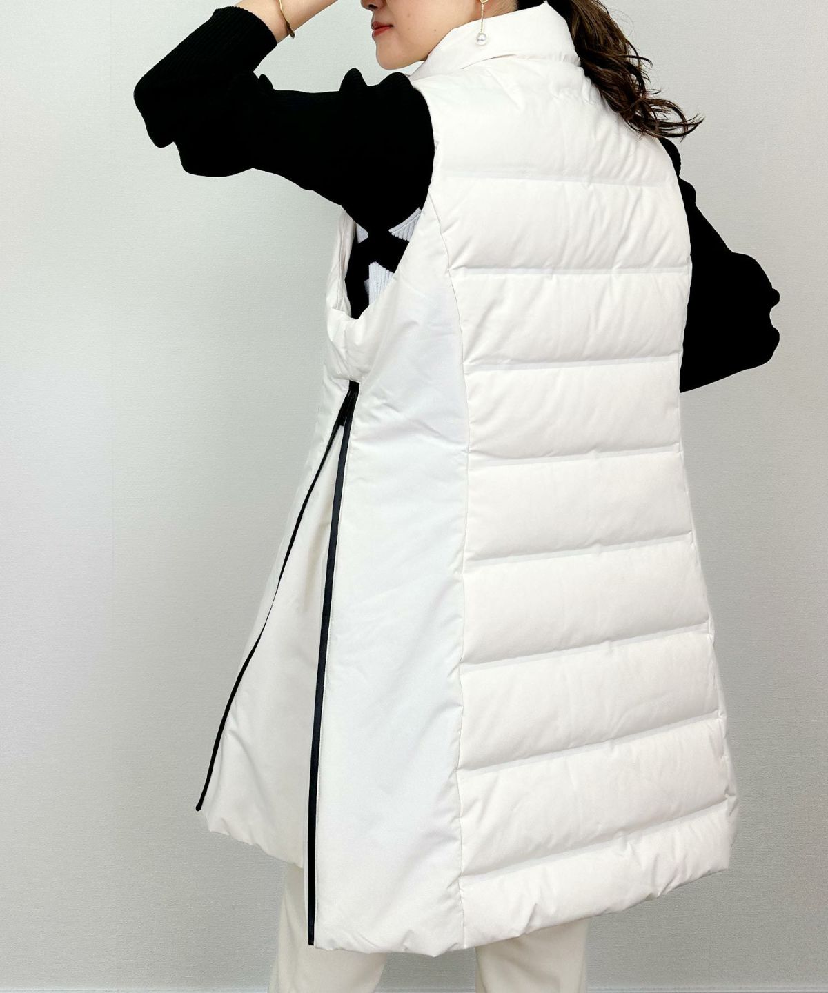 model：H164　着用サイズ：M　オフホワイト