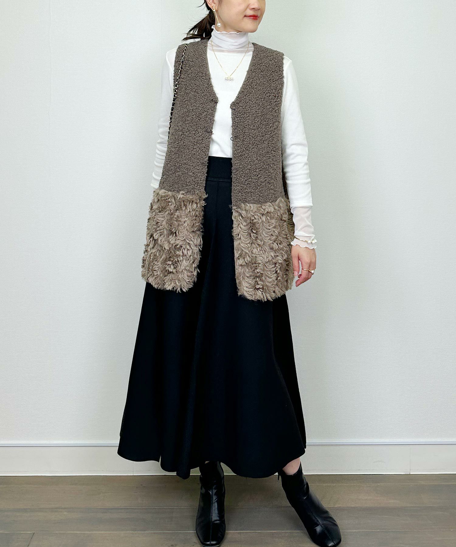model：H164　着用サイズ：M グレー