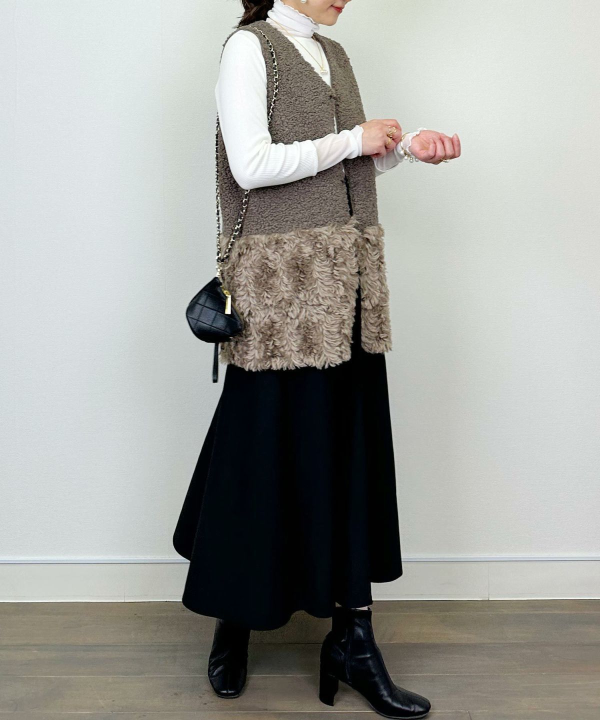 model：H164　着用サイズ：M グレー