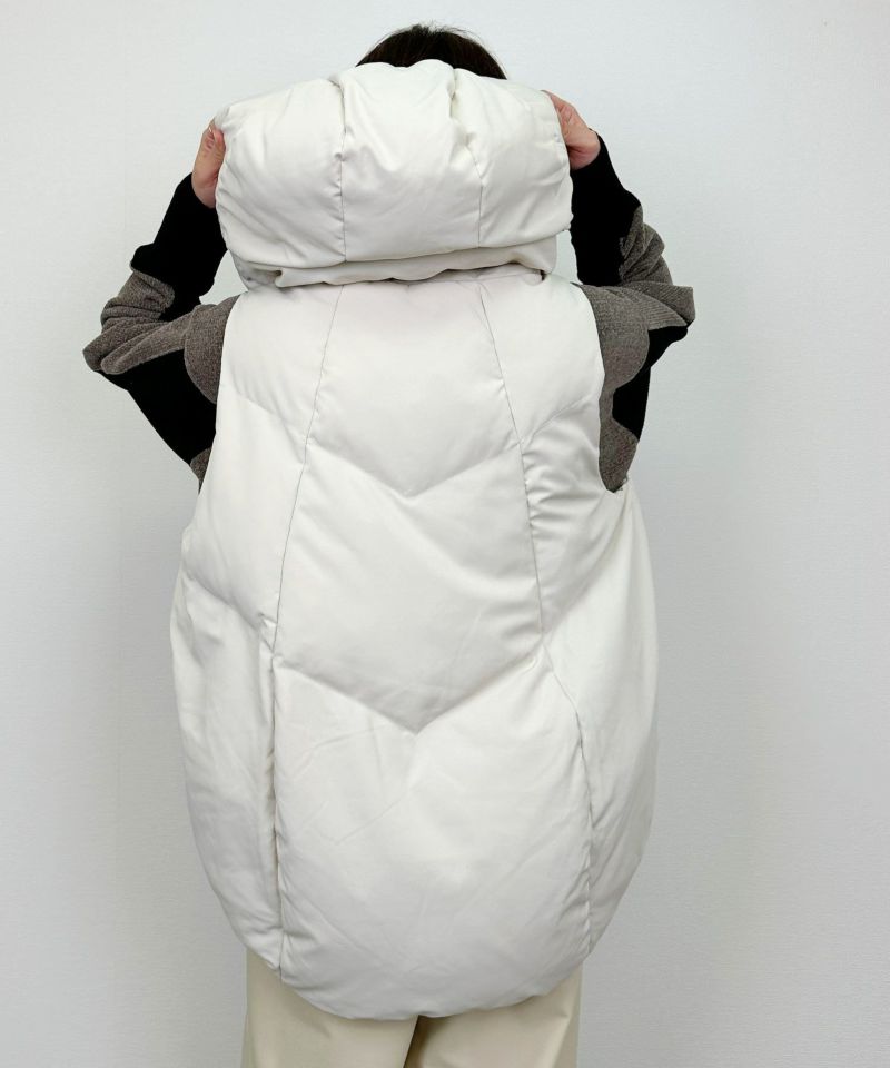 model：H164　着用サイズ：M　オフホワイト