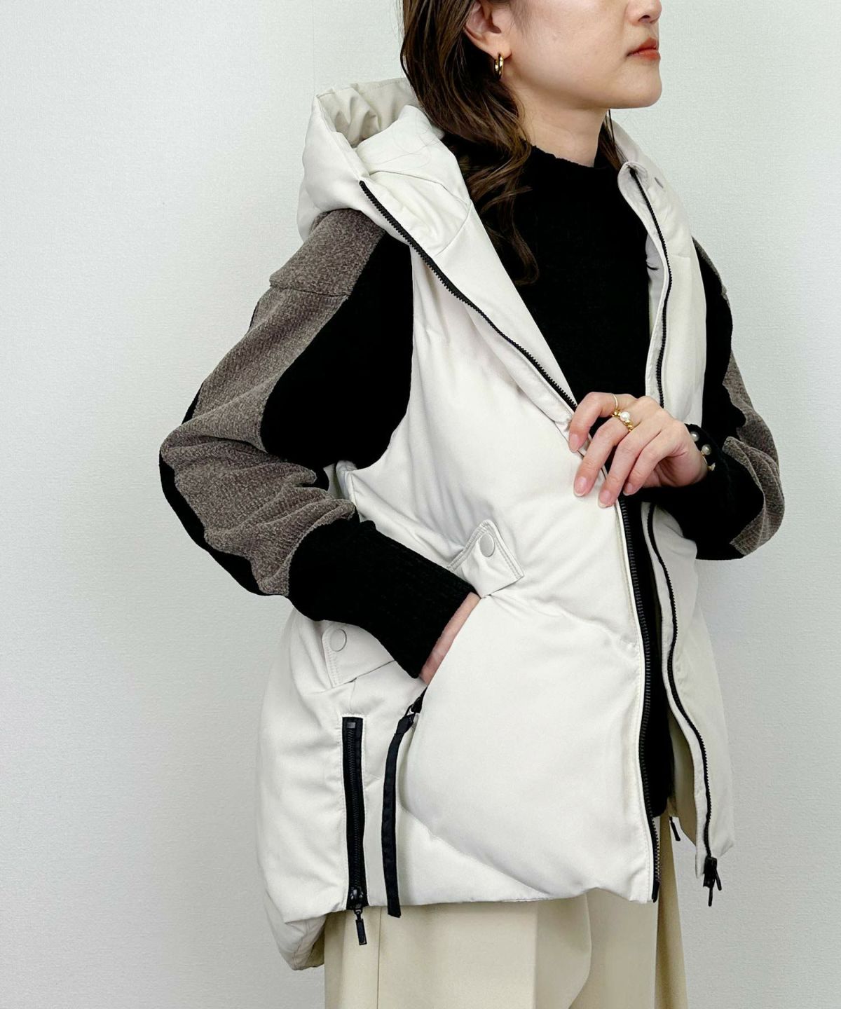 model：H164　着用サイズ：M　オフホワイト