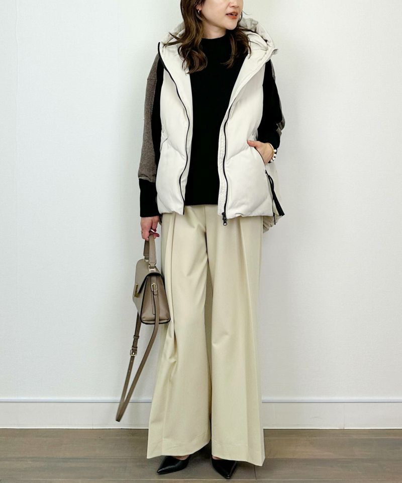 model：H164　着用サイズ：M　オフホワイト