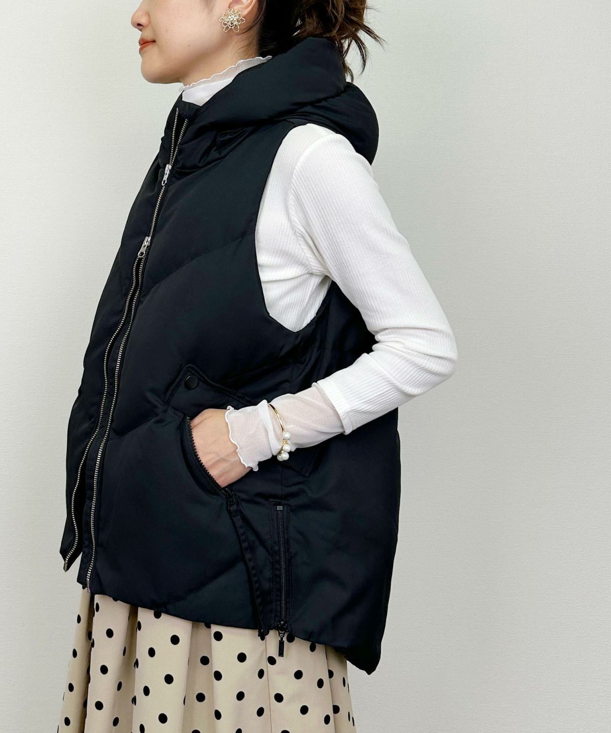 model：H164　着用サイズ：M　ブラック