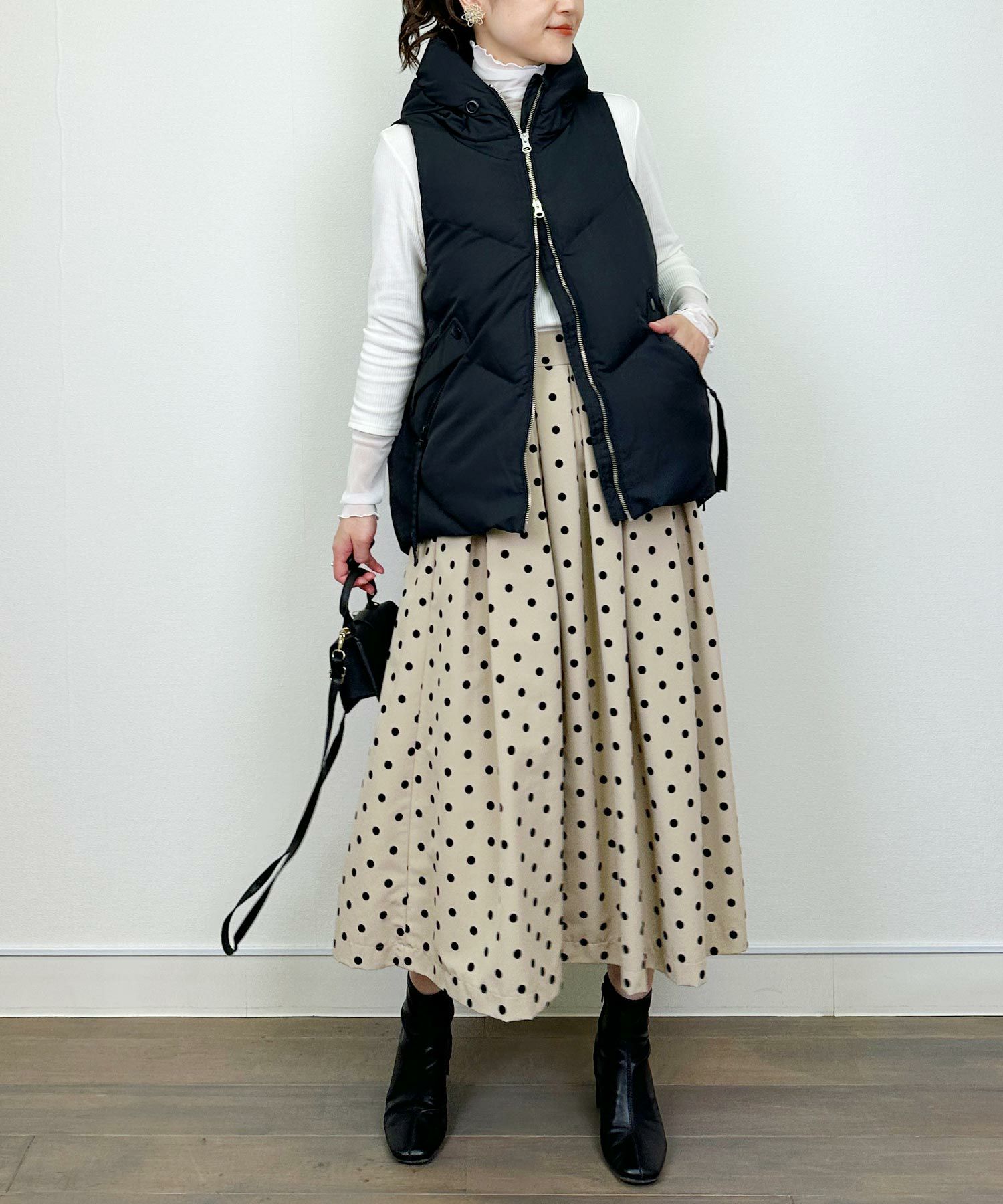 model：H164　着用サイズ：M　ブラック