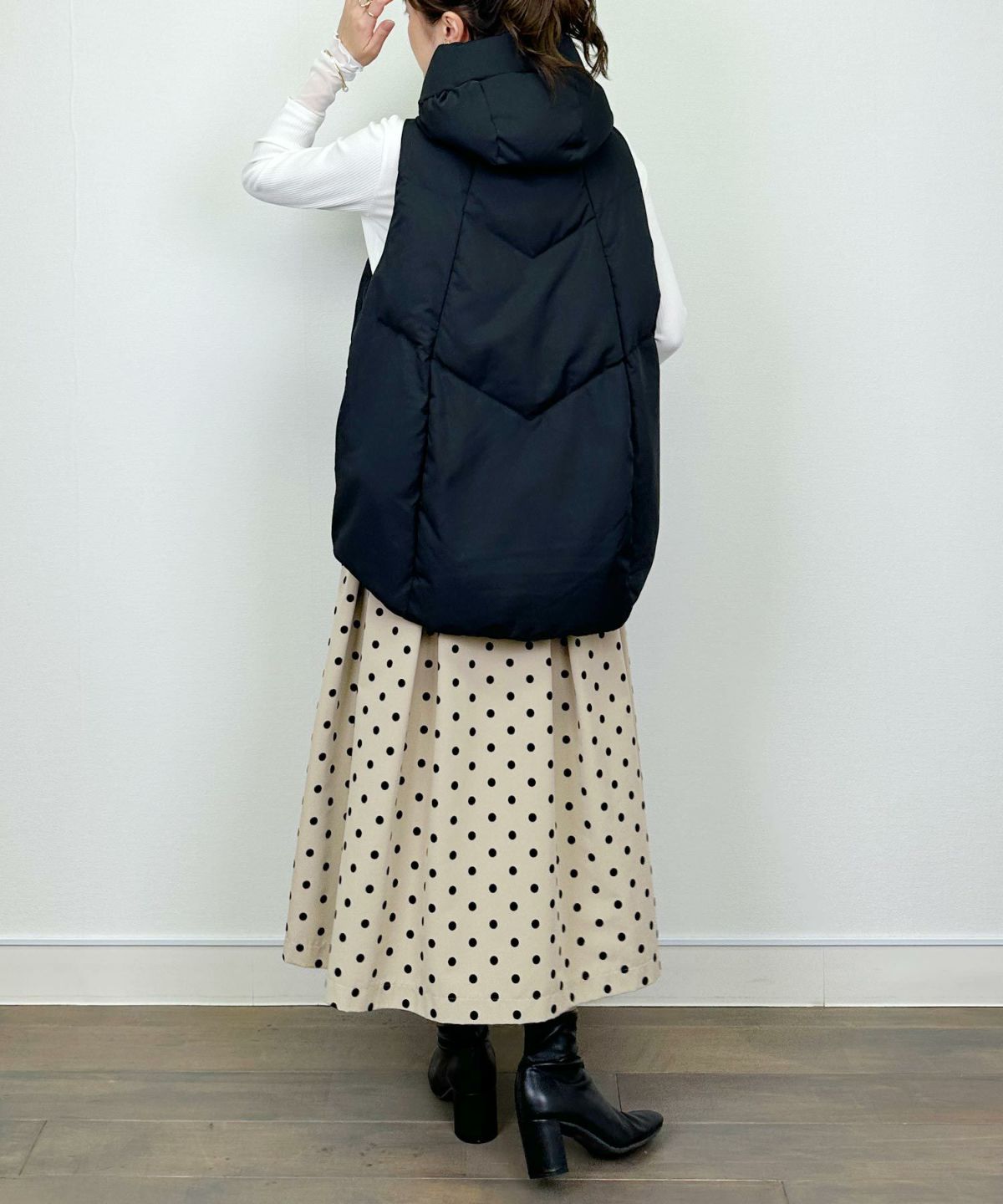 model：H164　着用サイズ：M　ブラック