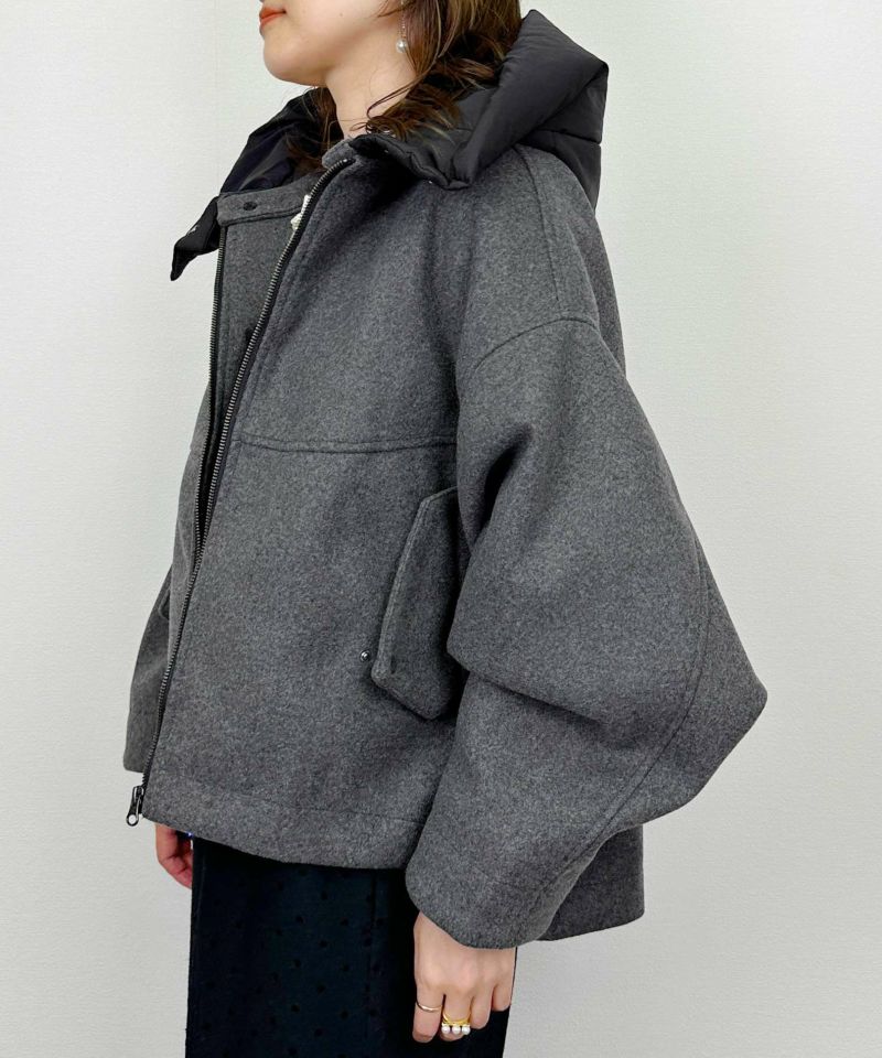 model：H164　着用サイズ：M　チャコールグレー