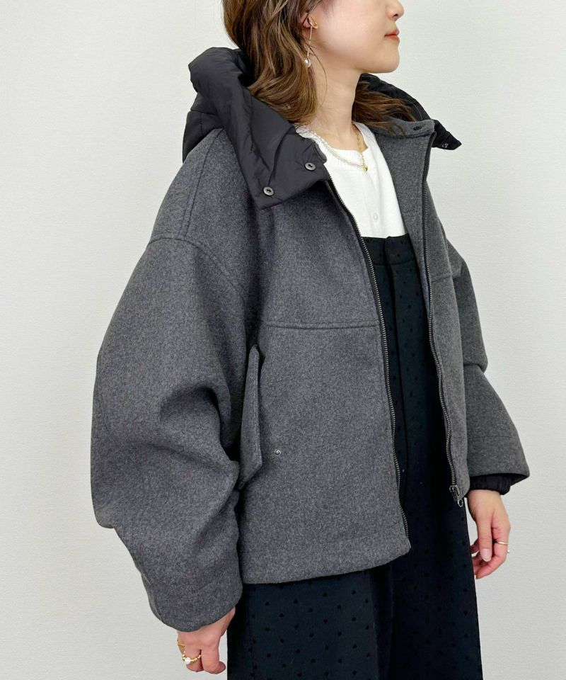 model：H164　着用サイズ：M　チャコールグレー