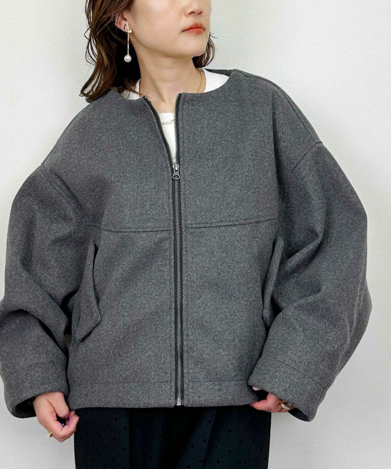 model：H164　着用サイズ：M　チャコールグレー