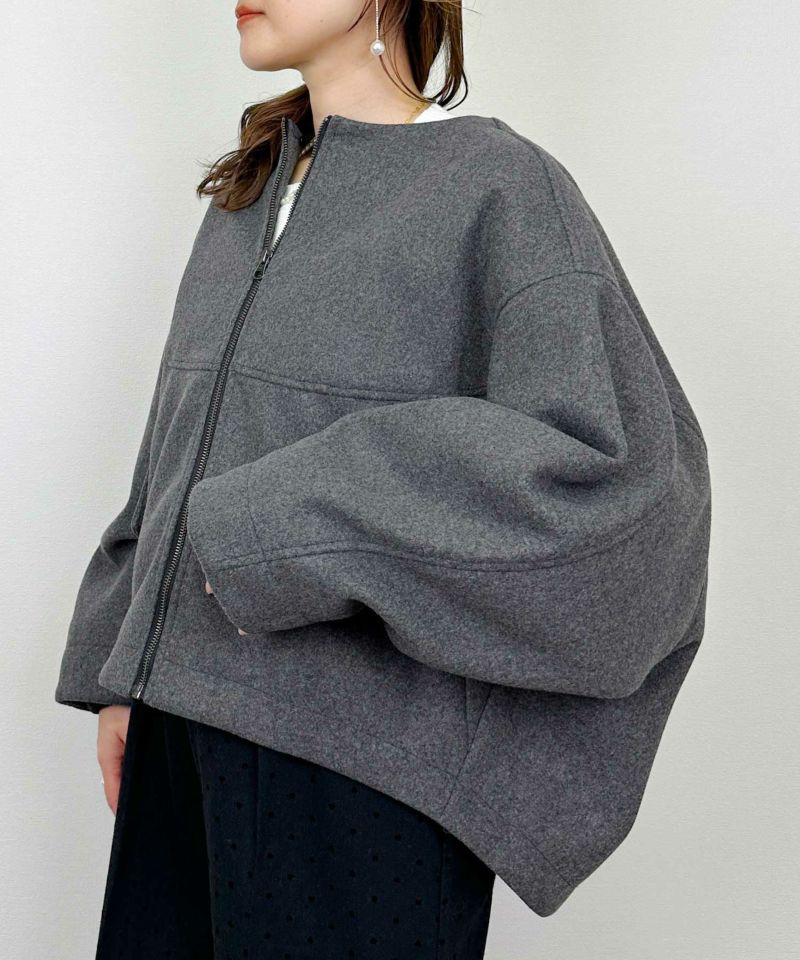 model：H164　着用サイズ：M　チャコールグレー